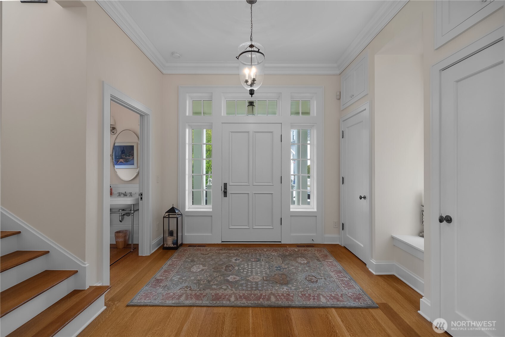 7 E Myrtle Lane