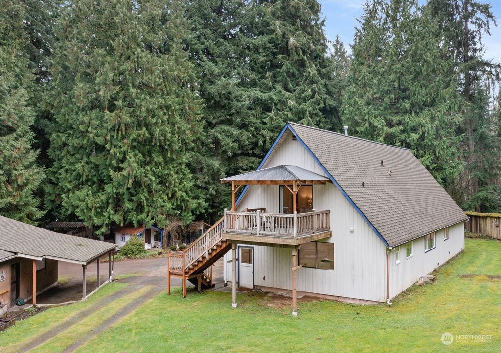 Photo of 17633 167th Avenue NE, Woodinville, WA 98072 (MLS # 2196642)