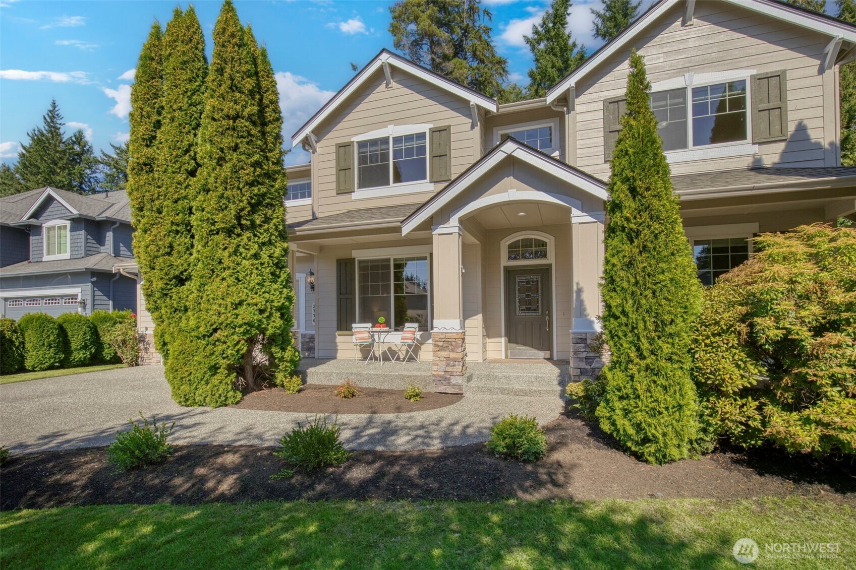 2776 NE Noll Valley Loop