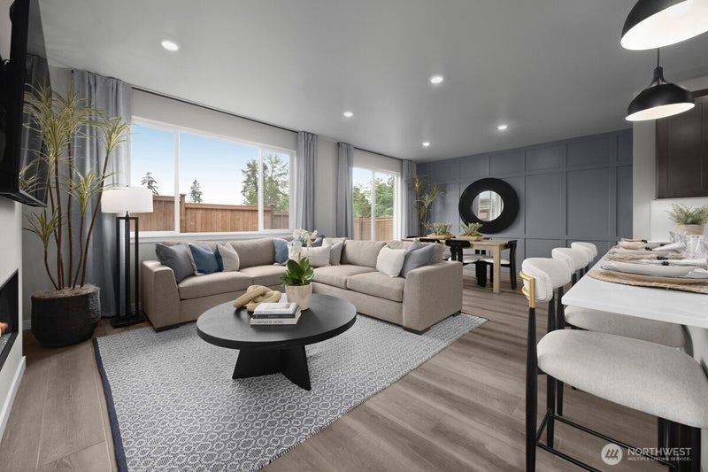 8336 42nd Street NE SR32
