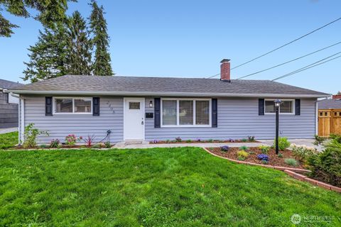 Photo of 2408 6th Street, Everett, WA 98201 (MLS # 2447366) Photo of 2408 6th Street, Everett, WA 98201 (MLS # 2447366)