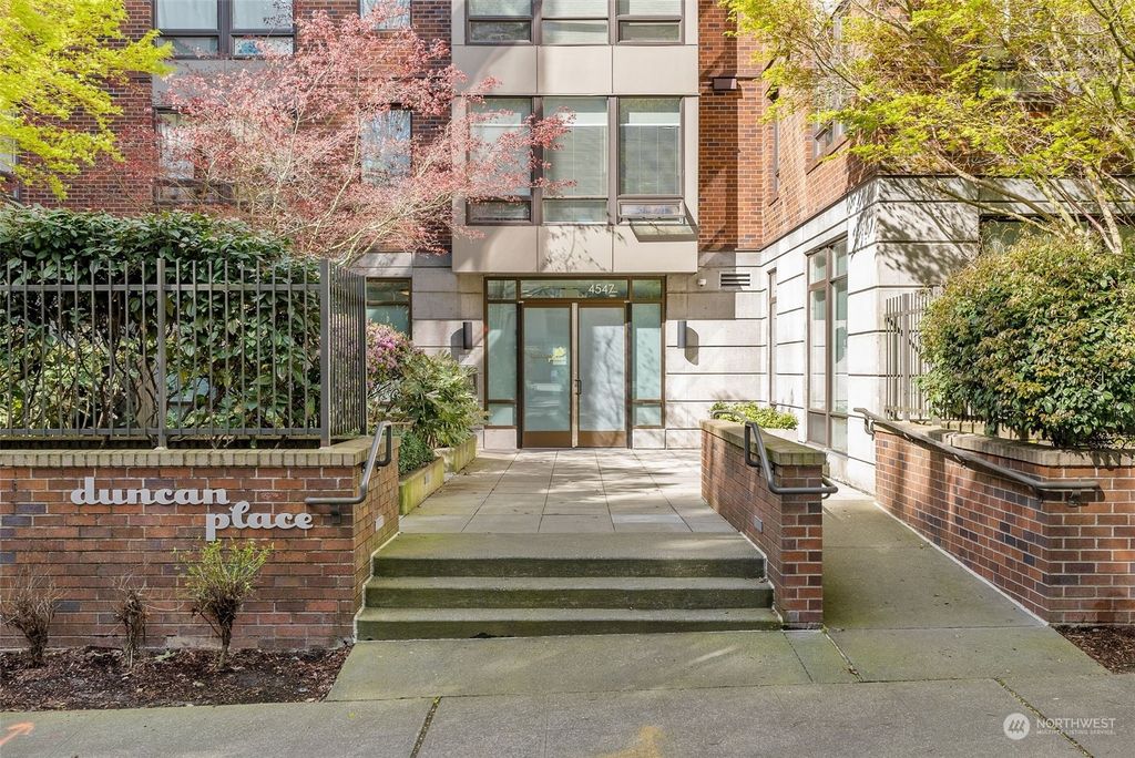 Photo of 4547 8th Avenue NE #409, Seattle, WA 98105 (MLS # 2215953)