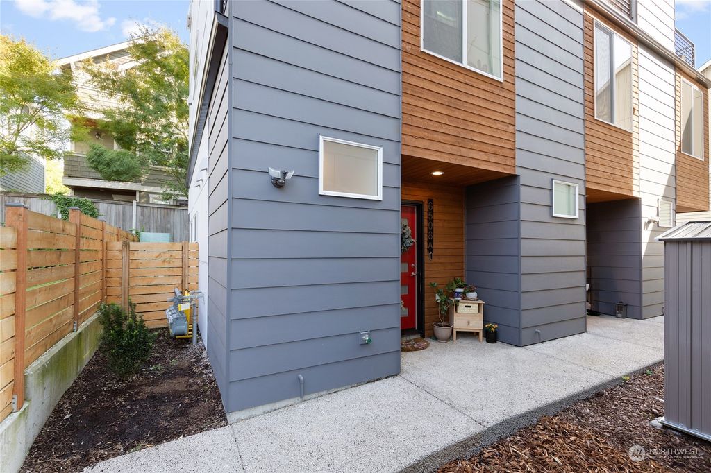 Photo of 6508 42nd Avenue SW #A, Seattle, WA 98136 (MLS # 2164627)