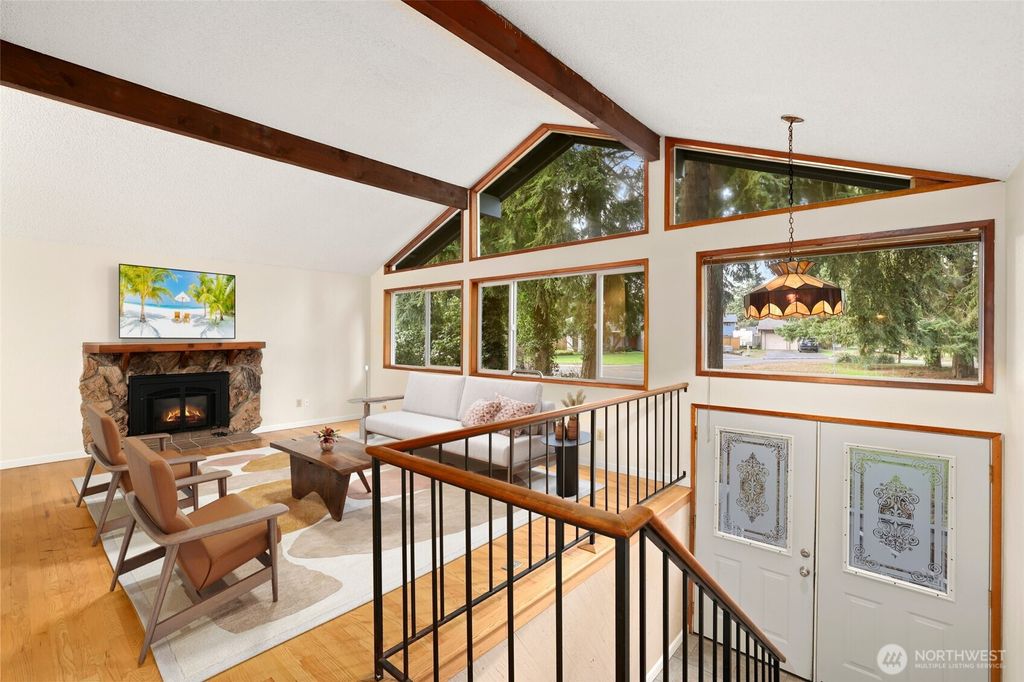 Photo of 33524 33rd Place SW, Federal Way, WA 98023 (MLS # 2467570)