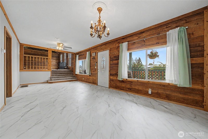 122 SE 3rd Avenue