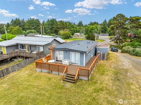Photo of 13301 North Place, Long Beach, WA 98631 (MLS # 2556445)