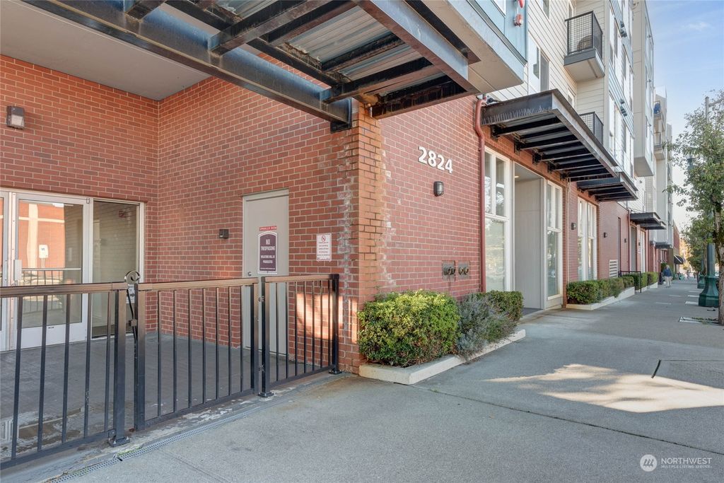 Photo of 2824 Grand Ave Ave #A402, Everett, WA 98201 (MLS # 2172208)