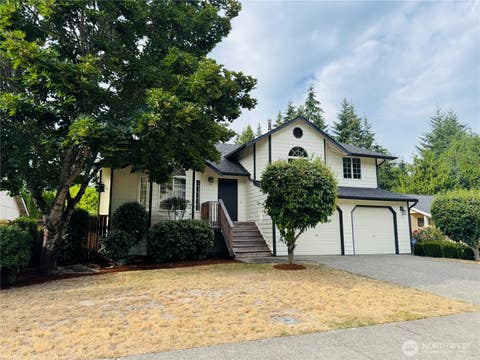 Photo of 14116 SE 188th Way, Renton, WA 98058 (MLS # 2567482)