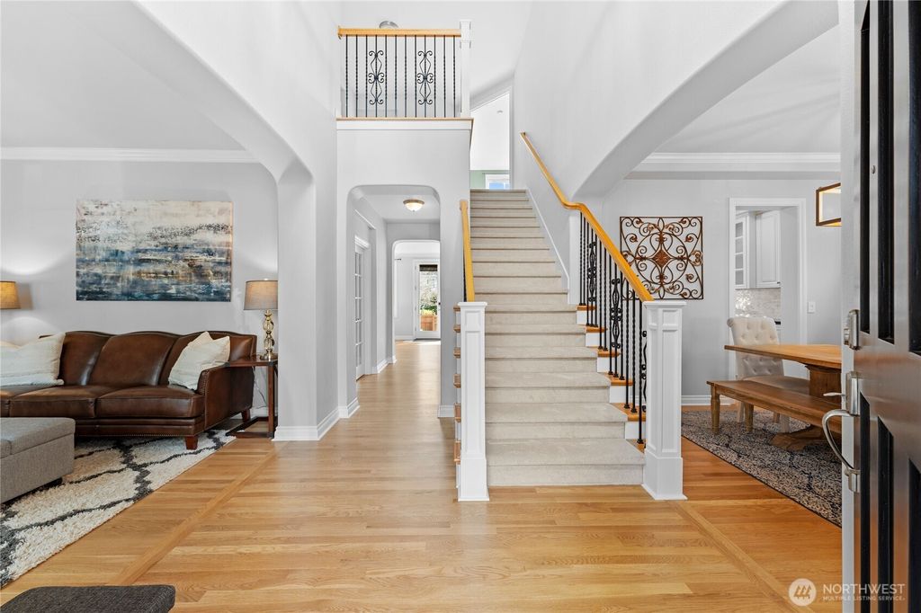 Photo of 1838 11th Ave NE Ave, Issaquah, WA 98029 (MLS # 2359317)