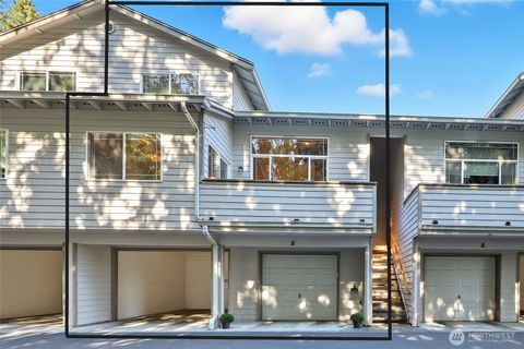 Photo of 16506 Spruce Way #D, Lynnwood, WA 98037 (MLS # 2436936)