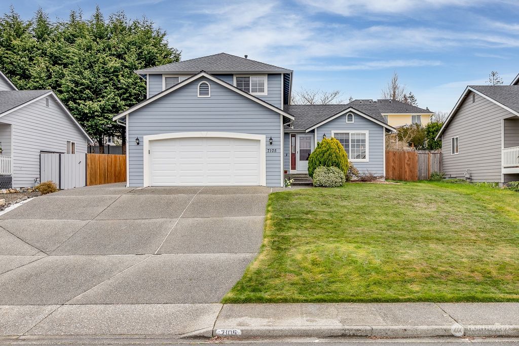 Photo of 7105 77th Avenue NE, Marysville, WA 98270 (MLS # 2056875)
