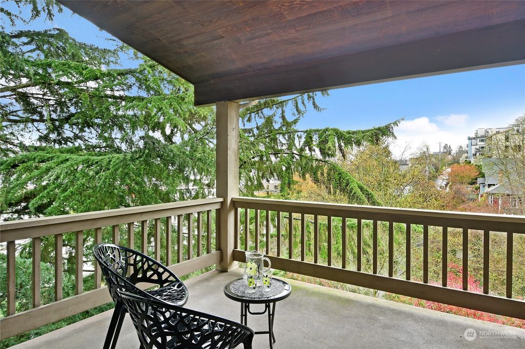 Photo of 1914 13th Avenue W #302, Seattle, WA 98119 (MLS # 2055053)