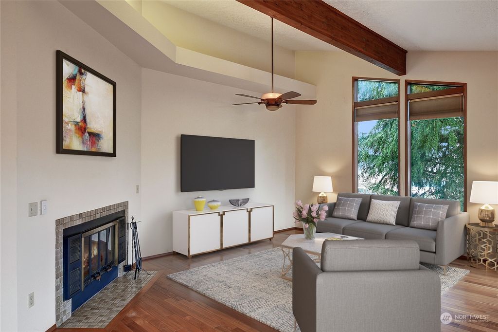 Photo of 1914 13th Avenue W #302, Seattle, WA 98119 (MLS # 2055053)