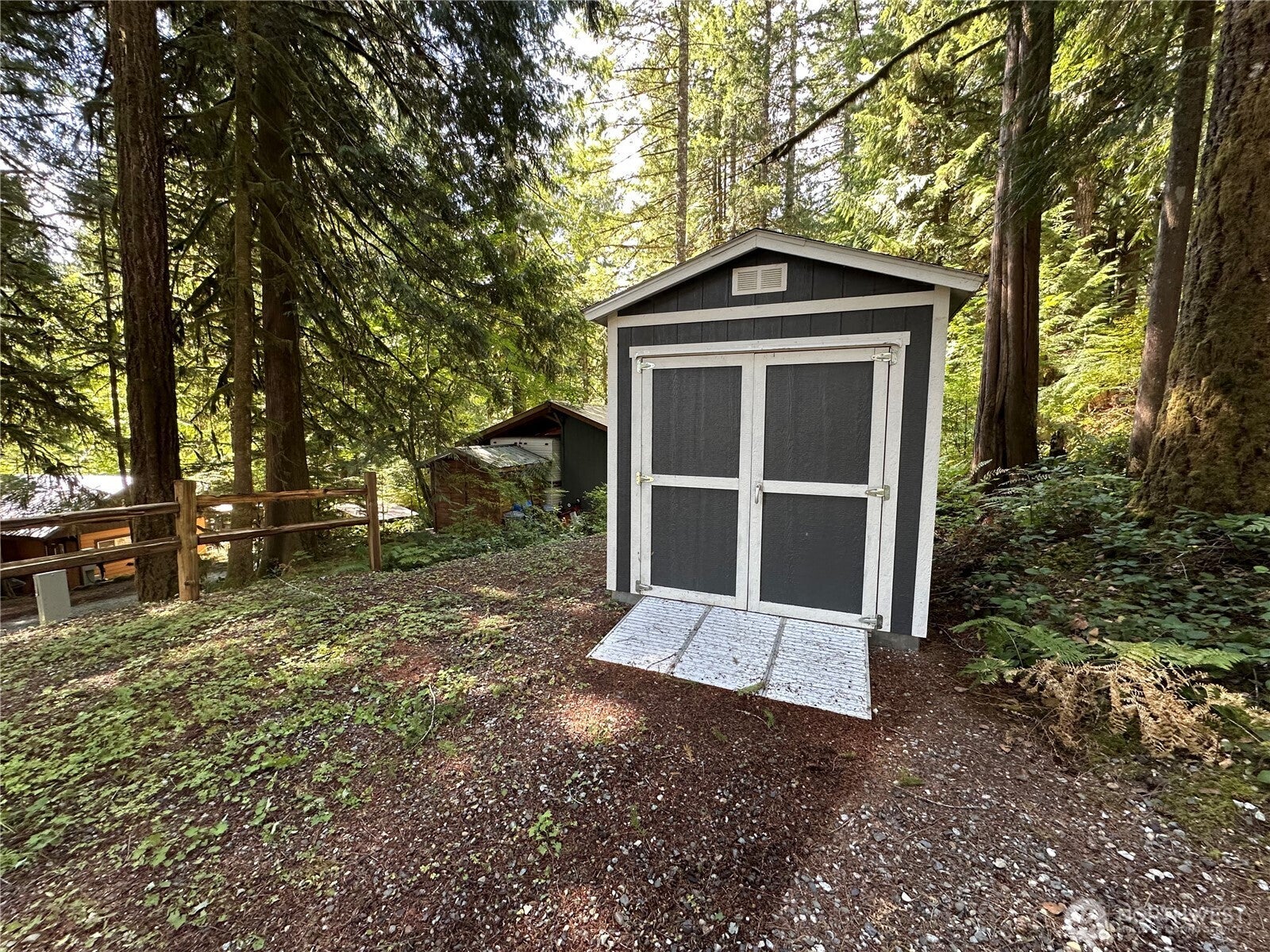44707 Snee Oosh Trail