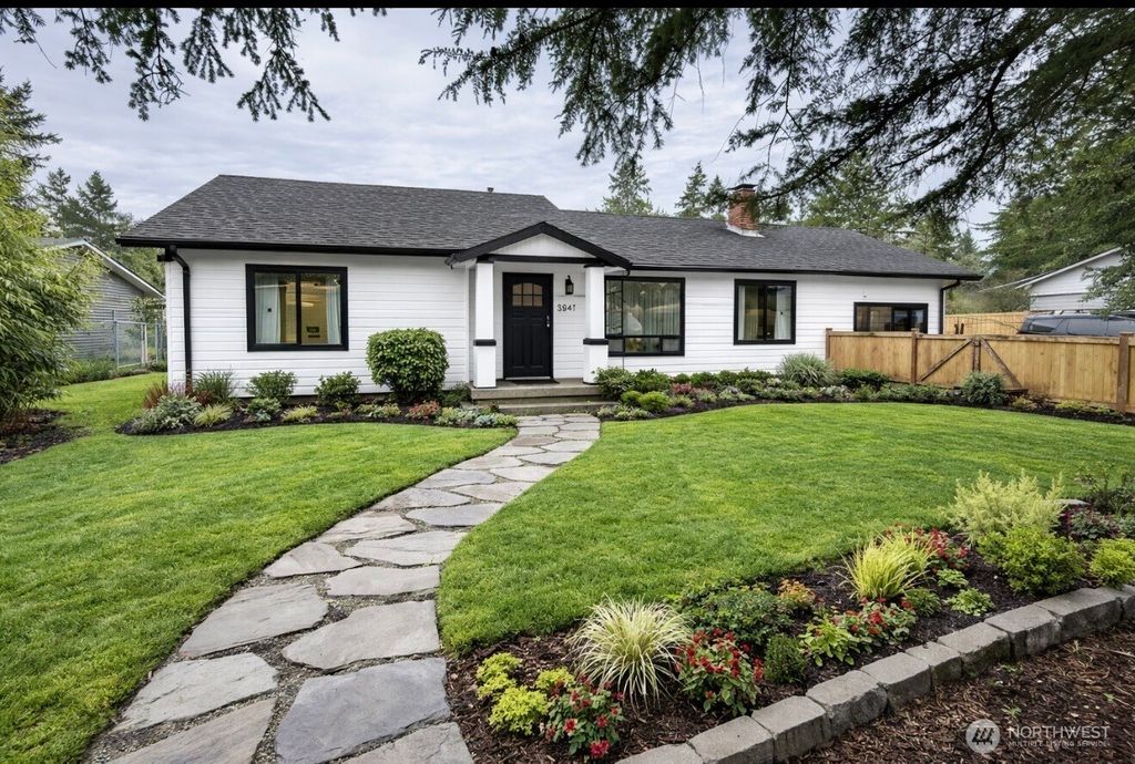 Photo of 8811 Wildwood Avenue SW, Lakewood, WA 98498 (MLS # 2499076)