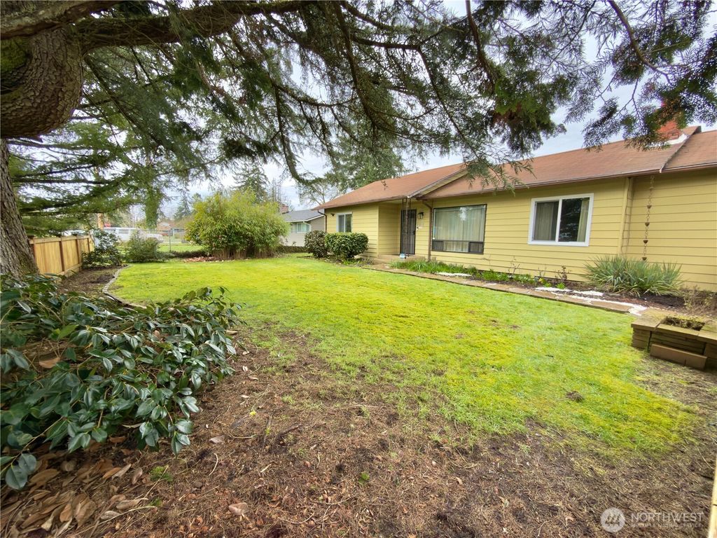 Photo of 8811 Wildwood Avenue SW, Lakewood, WA 98498 (MLS # 2499076)