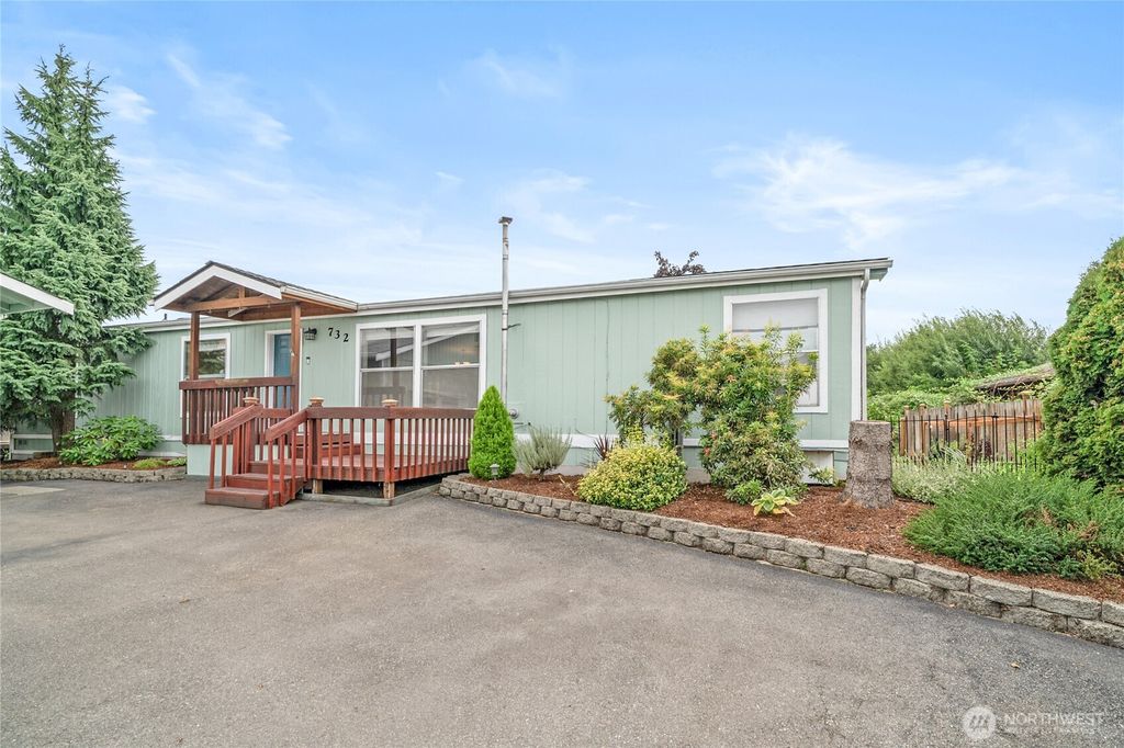 Photo of 732 Algona Boulevard N, Algona, WA 98001 (MLS # 2428396)