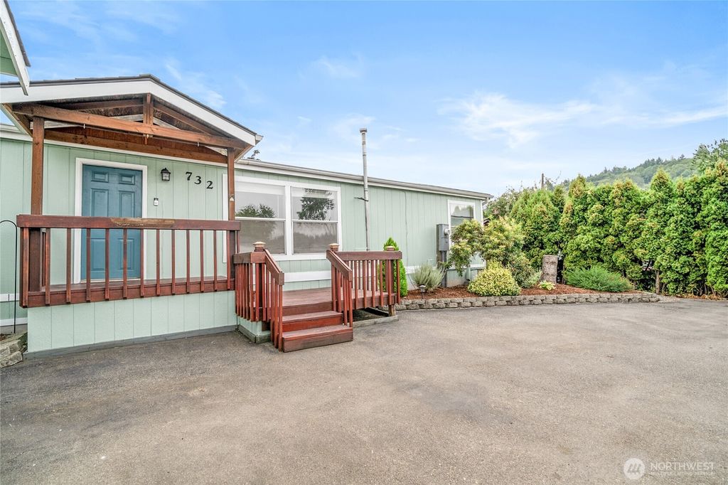 Photo of 732 Algona Boulevard N, Algona, WA 98001 (MLS # 2428396)