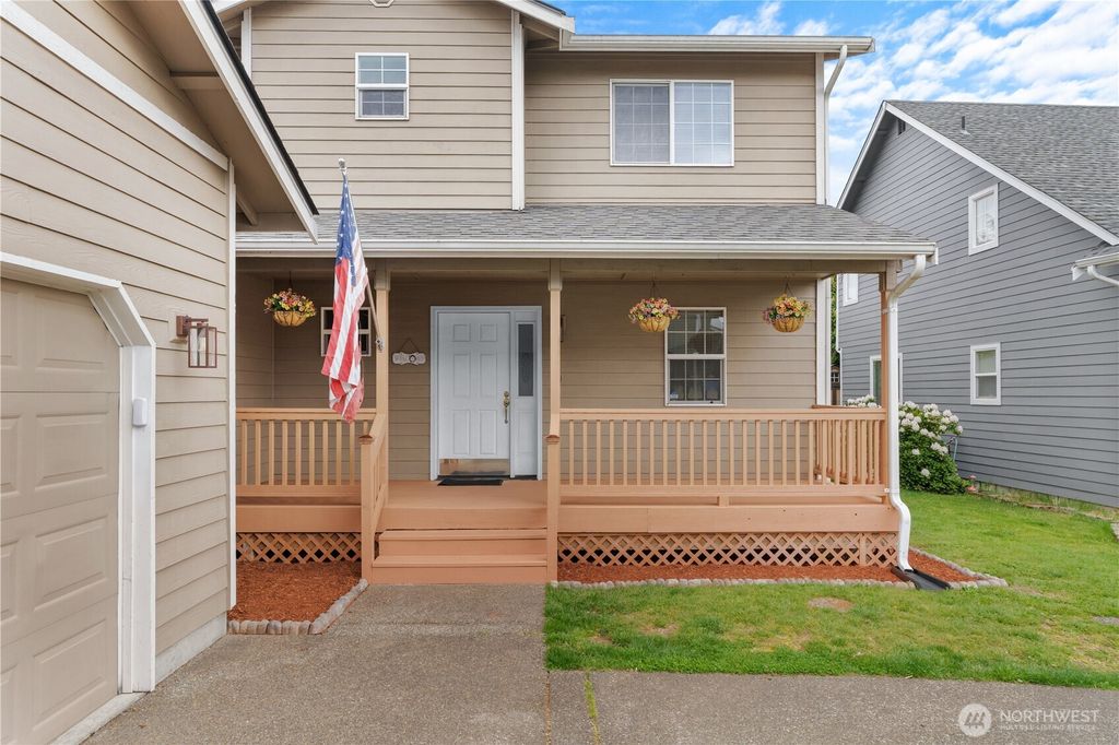 Photo of 2732 28th Avenue SW, Olympia, WA 98512 (MLS # 2514169)
