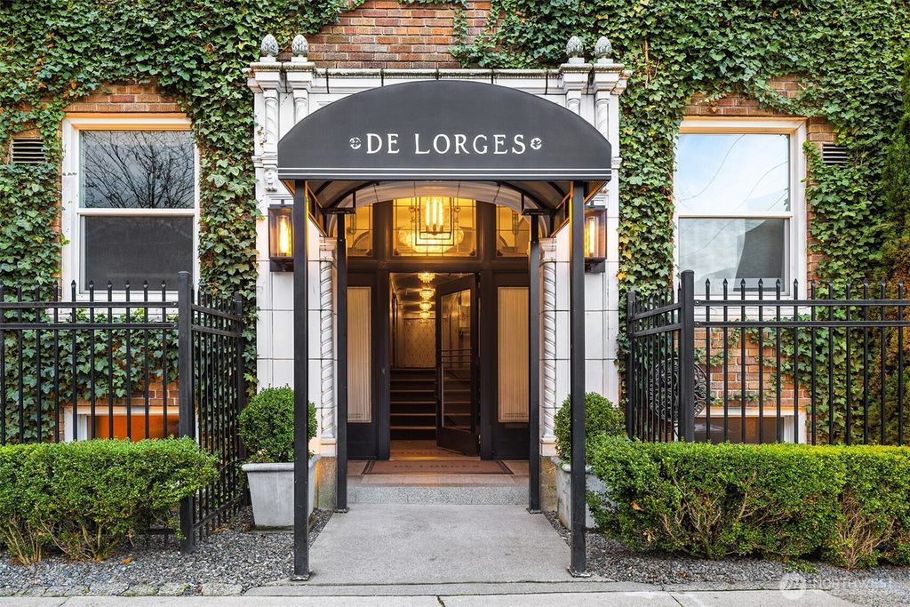 Photo of 325 Harvard Avenue E #302, Seattle, WA 98102 (MLS # 2459111)