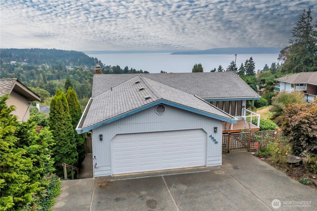 Photo of 1233 SW 171st Place, Normandy Park, WA 98166 (MLS # 2431682)