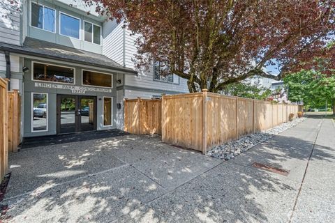 13717 linden Avenue N Unit 231, Seattle, WA 98133 - MLS#: 2372554