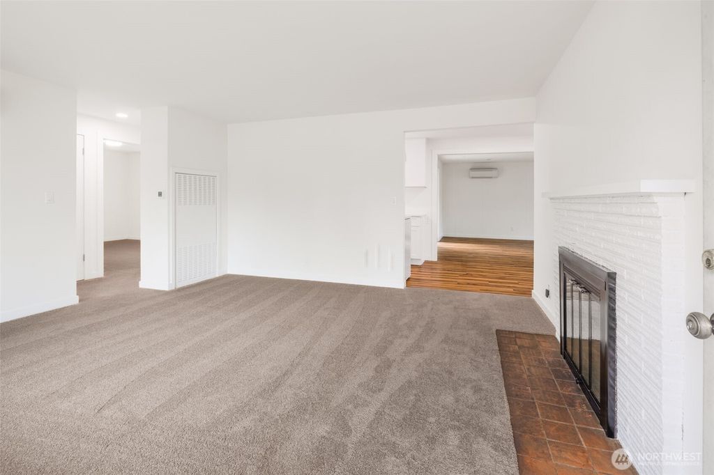 Photo of 11835 Beacon Avenue S, Seattle, WA 98178 (MLS # 2447950)