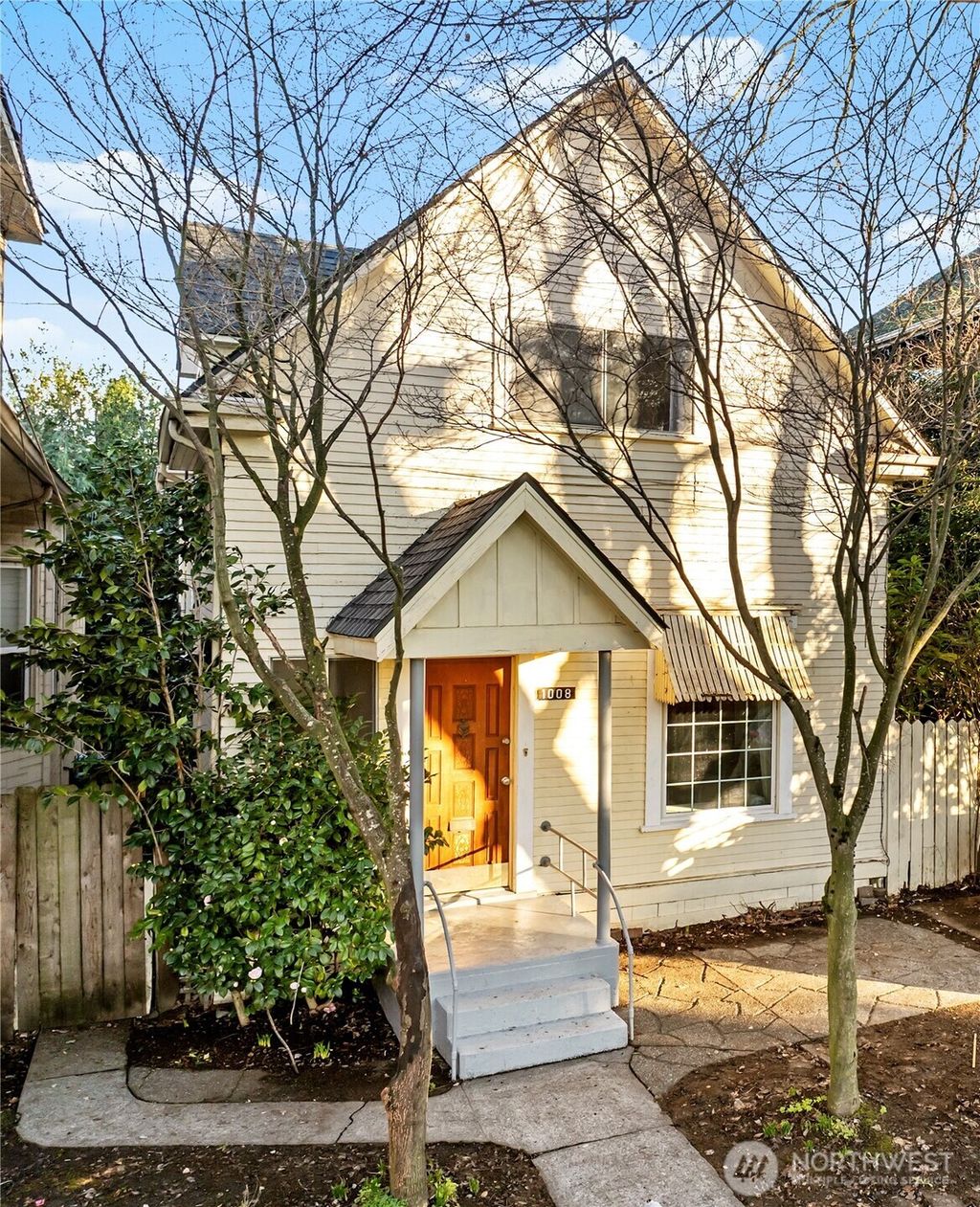 Photo of 1008 E Denny Way, Seattle, WA 98122 (MLS # 2443419)