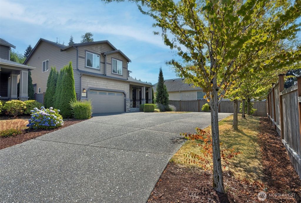 Photo of 1918 151st Place SW #11, Lynnwood, WA 98087 (MLS # 2418782)