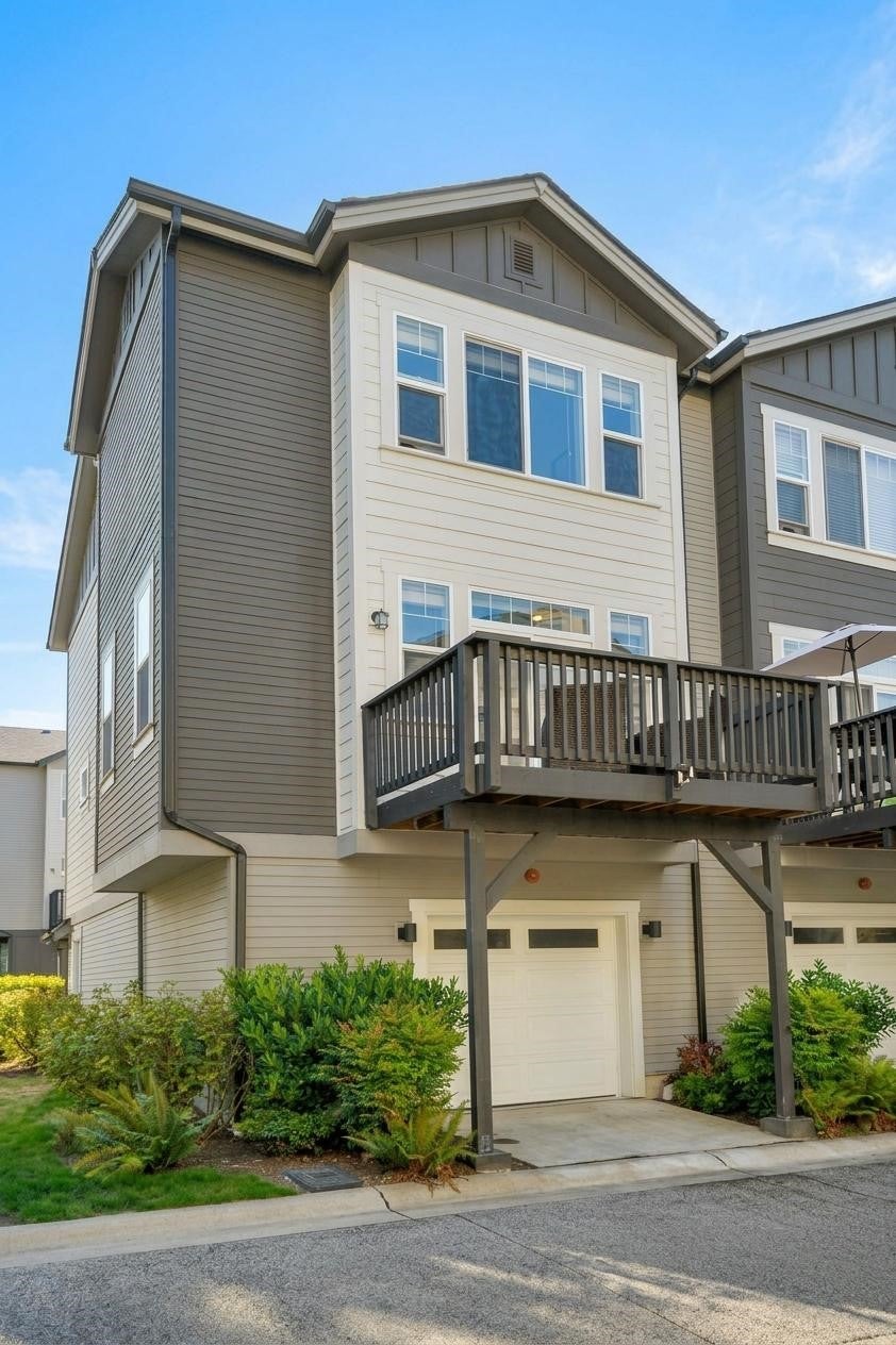 Photo of 153 SW 185th Lane, Normandy Park, WA 98166 (MLS # 2589642)