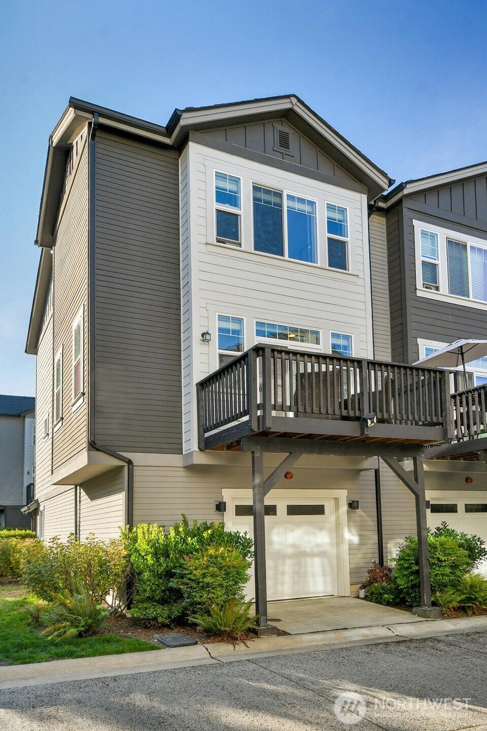 Photo of 153 SW 185th Lane, Normandy Park, WA 98166 (MLS # 2589642)