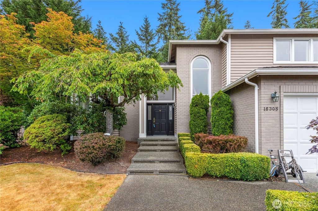 Photo of 16305 30th Drive SE, Mill Creek, WA 98012 (MLS # 2373030)