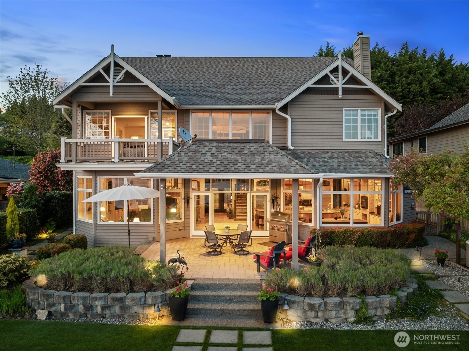 3829 E Lake Sammamish Shore Lane SE
