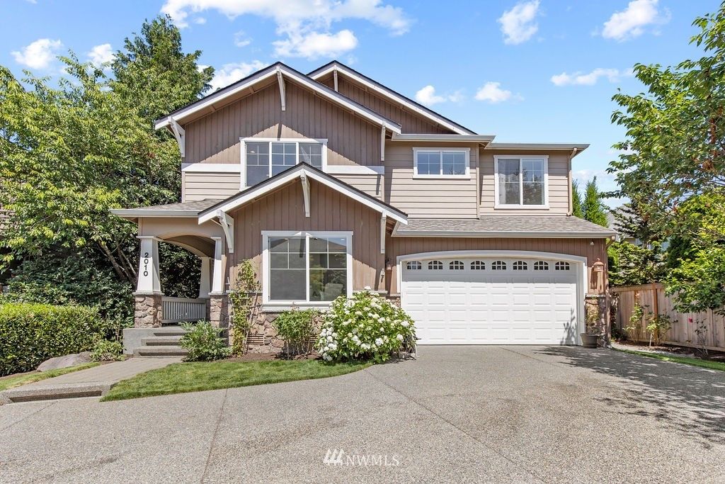 Photo of 2010 263rd Lane SE, Sammamish, WA 98075 (MLS # 1959543)