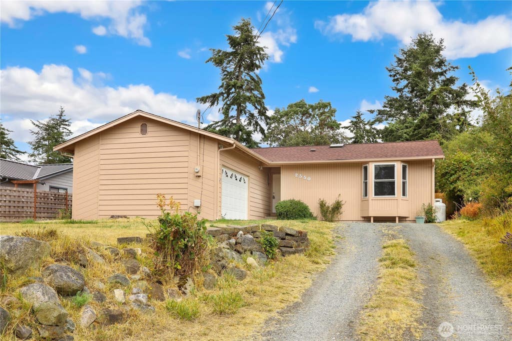 Photo of 2550 San Juan Street, Coupeville, WA 98239 (MLS # 2554538)