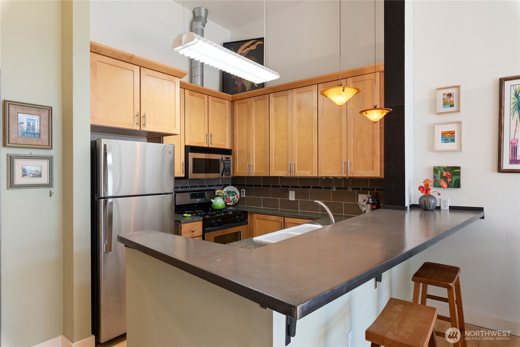 1705 Dock Street 531