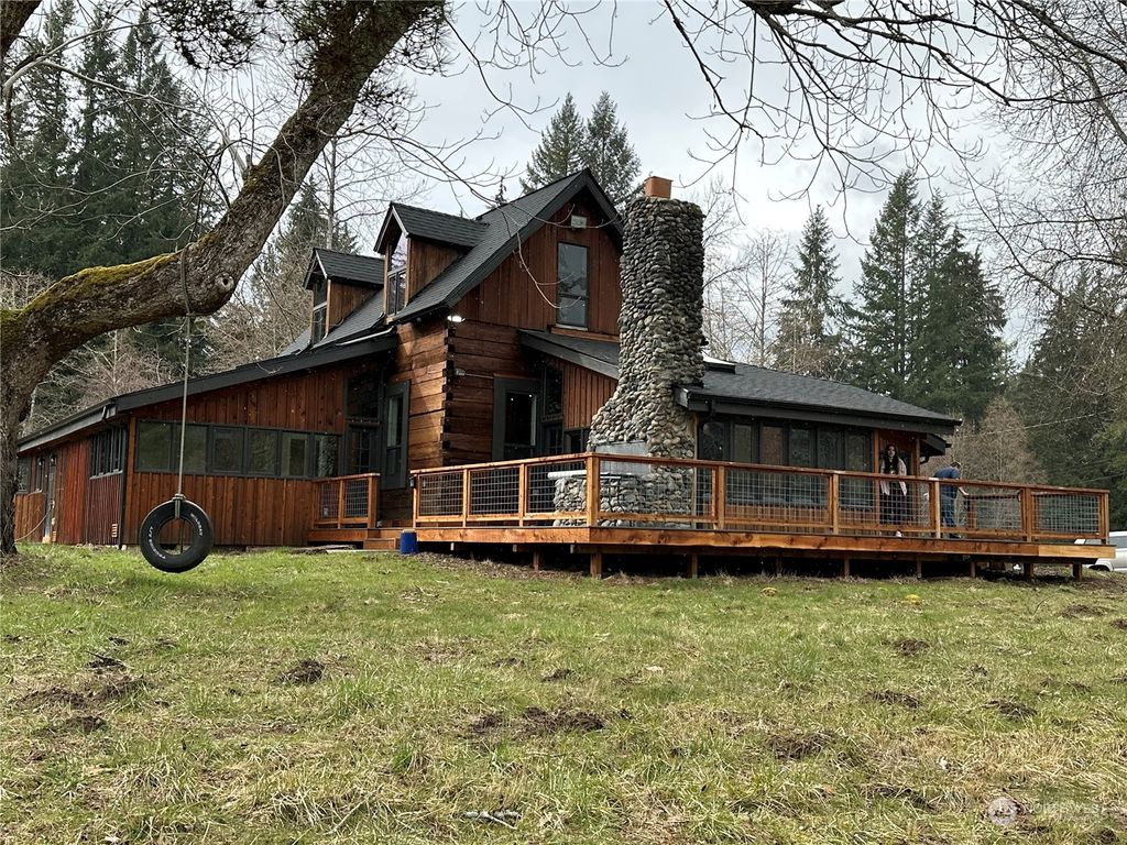 Photo of 4915 Scherrer Road, Granite Falls, WA 98252 (MLS # 2049143)
