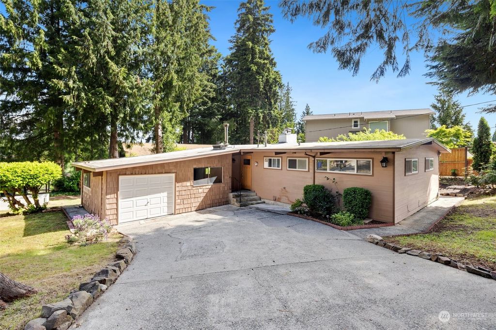 Photo of 16912 SE 39th Street, Bellevue, WA 98008 (MLS # 2244345)