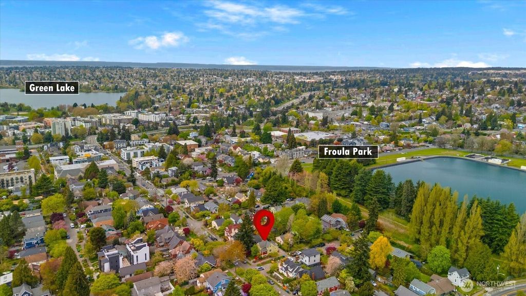 Photo of 1322 NE 70th Street, Seattle, WA 98115 (MLS # 2506432)