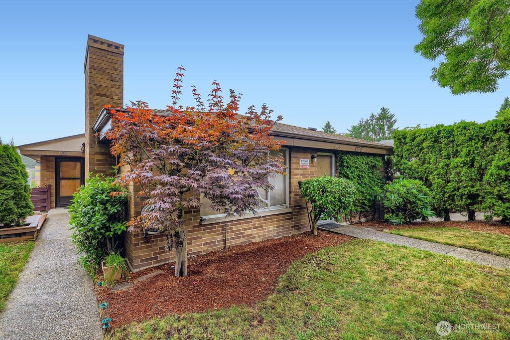 Photo of 13053 35th Avenue NE, Seattle, WA 98125 (MLS # 2400524)
