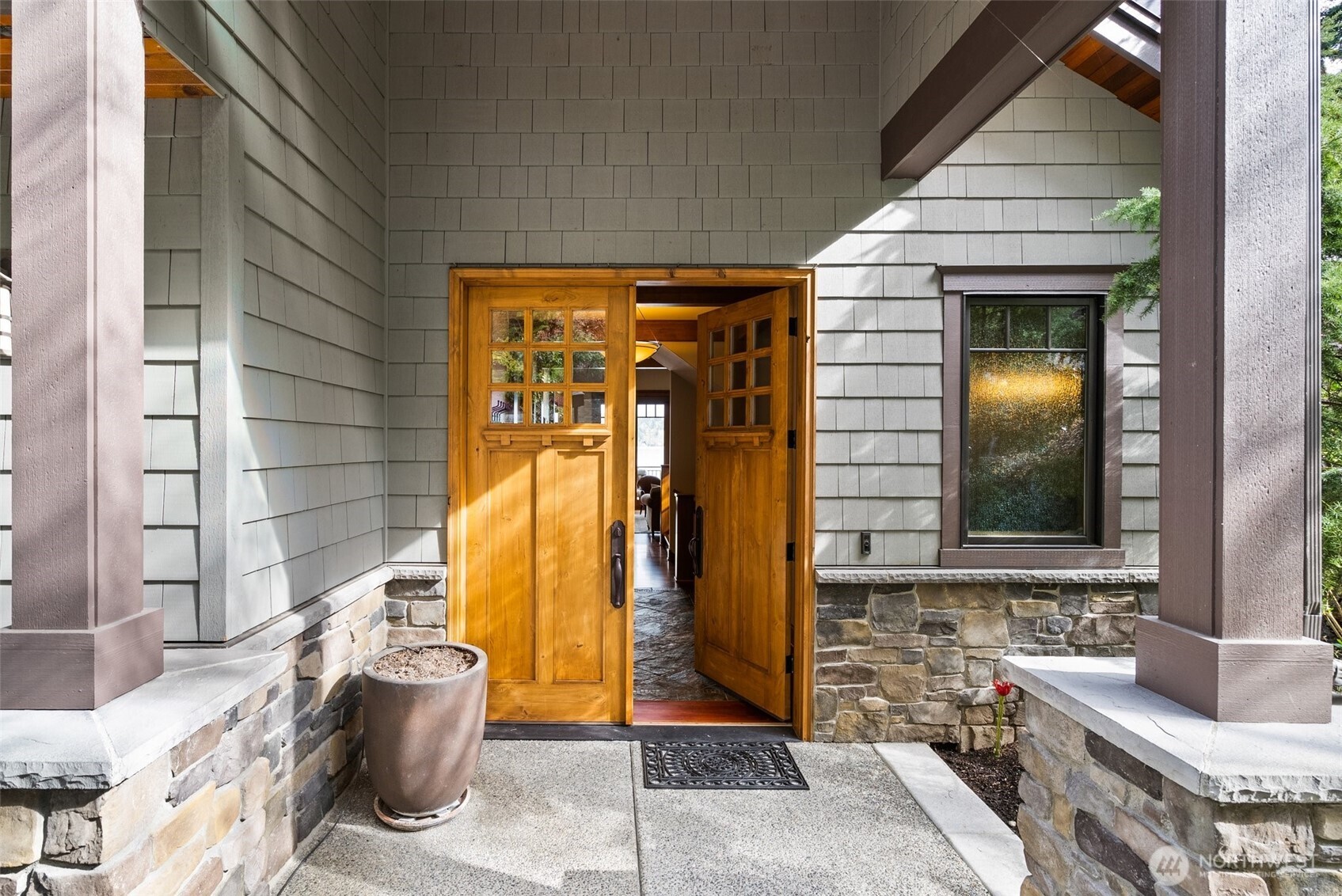 1400 W Lake Sammamish Parkway NE