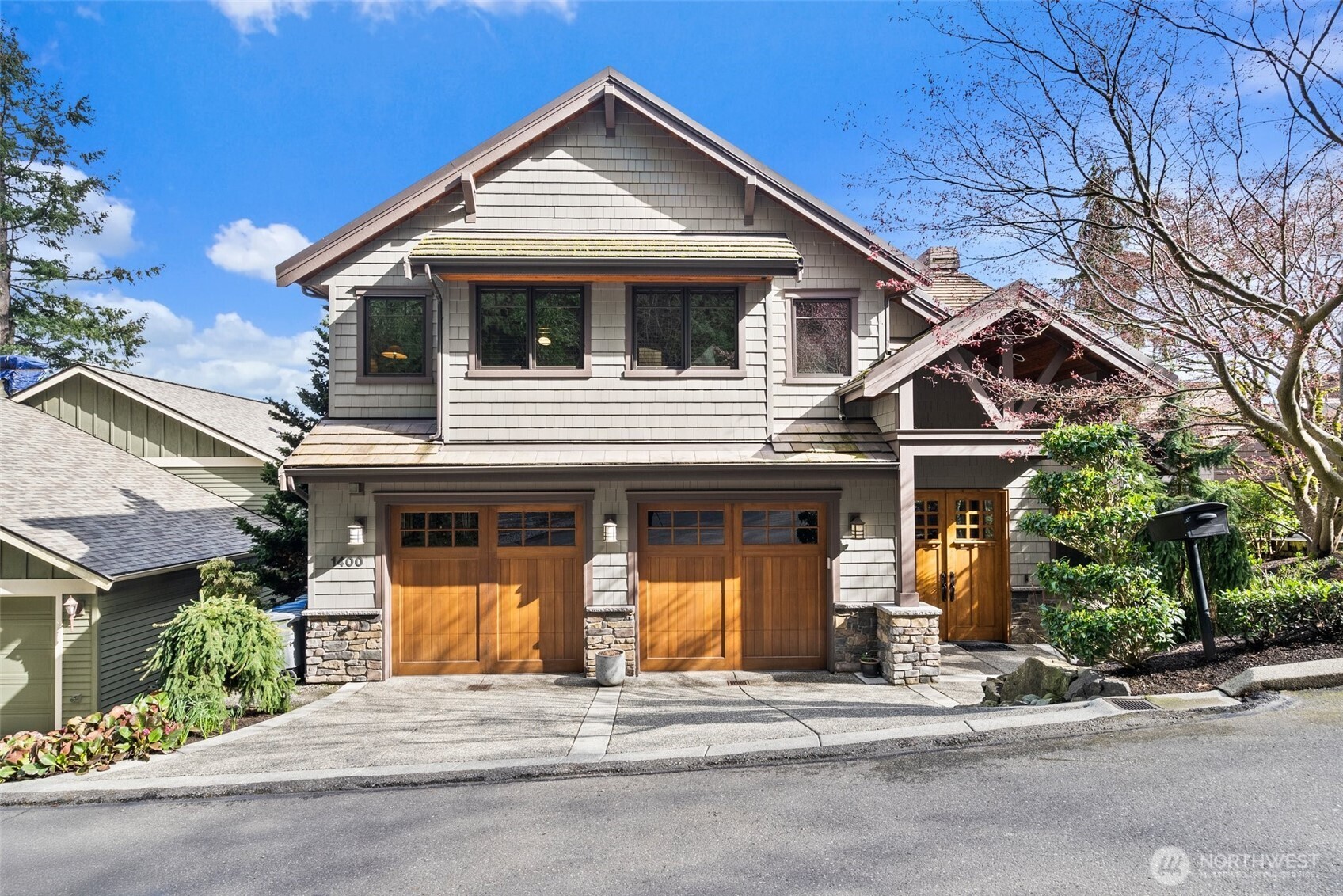 1400 W Lake Sammamish Parkway NE