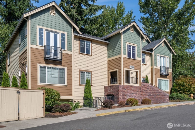 5985 185th Court NE 1-301
