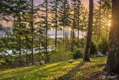 Photo of 4334 Samish Crest Drive, Bellingham, WA 98229 (MLS # 2510282)