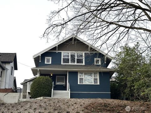 Photo of 1735 24th Avenue #A, Seattle, WA 98122 (MLS # 2474884)