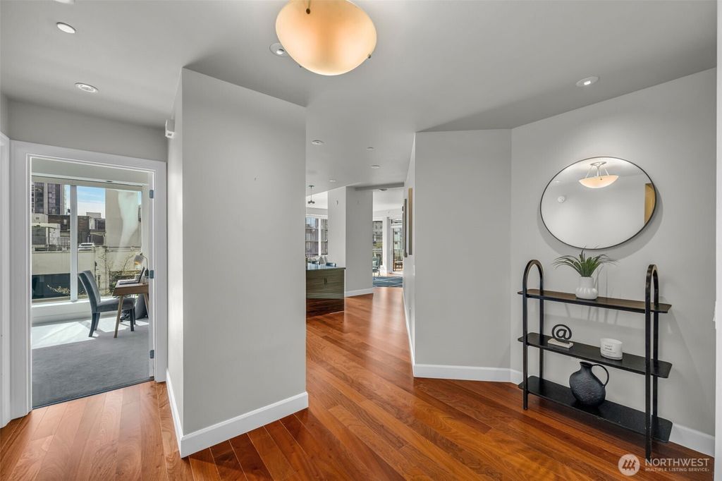 Photo of 1920 4th Avenue #602, Seattle, WA 98101 (MLS # 2510366)