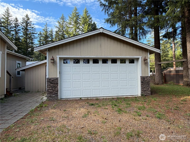 8595 Golden Valley Drive