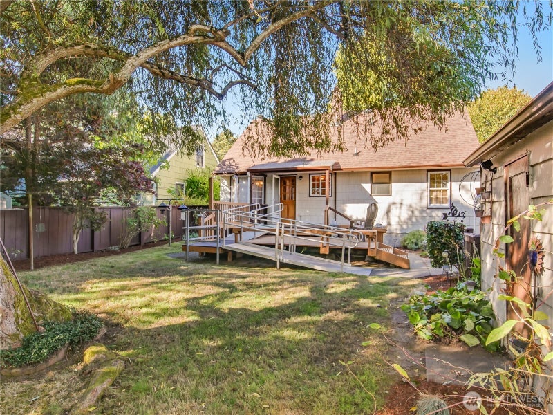 3007 NW 64th Street
