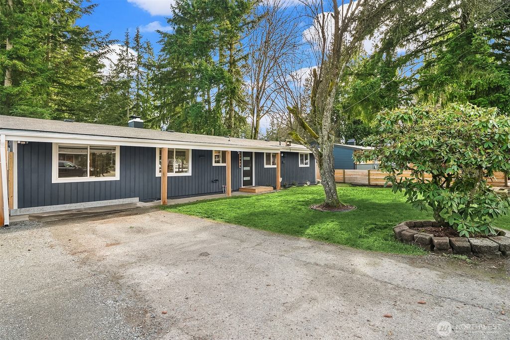 Photo of 17926 91st Place NE, Bothell, WA 98011 (MLS # 2336406)