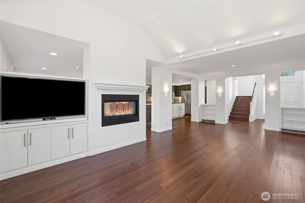 listing image 9365299631489806731